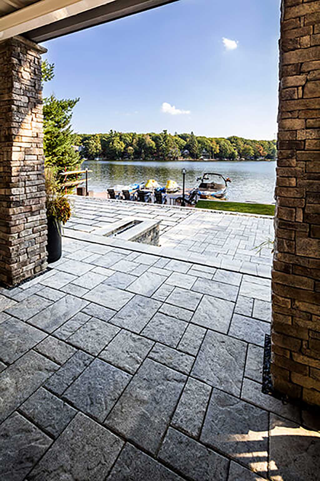 Blu 45 1 Patio-paver-slabs-blu-45-slate-dalle-de-patio