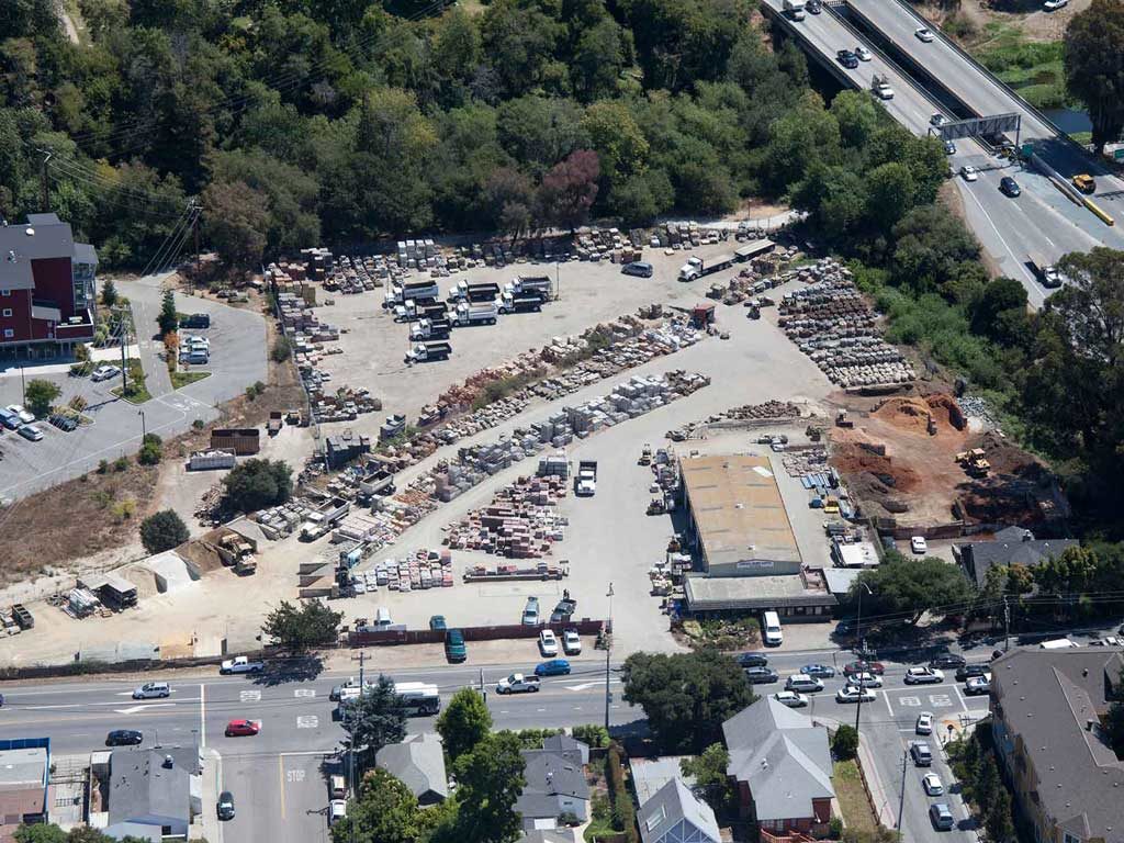 Wide selection of building materials - ca
