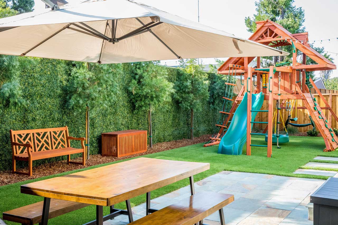 Space-for-kids-and-adults-landscape-design